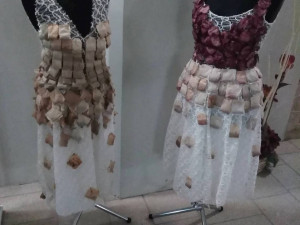 Výstava Recyklovaná móda na jihlavské radnici