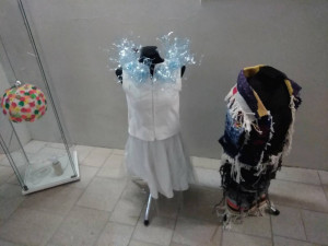 Výstava Recyklovaná móda na jihlavské radnici