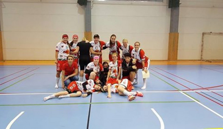 Jihlavské derby ovládly florbalistky SK. Spolu s FBŠ však i nadále okupují spodek první ligy 