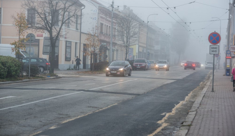 VIDEO: Uzavírka části budějcké Lidické třídy skončila. Po frekventované ulici se už zase jezdí