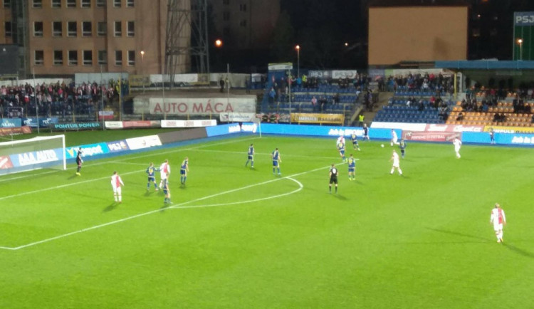 Vysočina vypadla z domácího poháru. V osmifinále nestačila Slavii poměrem 1:3