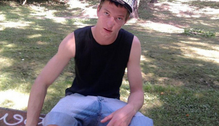 Jakub Doležal, odsouzený v souvislosti s vraždou patnáctileté Petry, míří na svobodu