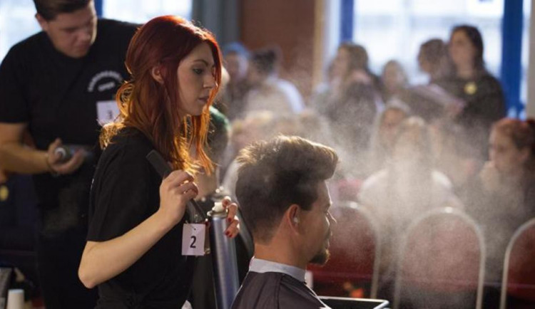 Jihlava hostila mezinárodní kadeřnickou soutěž. Vysočina si odváží stříbrnou medaili