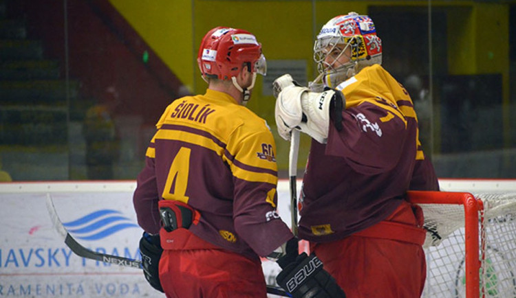 Dukla podlehla lídrovi extraligy, Plzeň si odváží body za výhru 1:2
