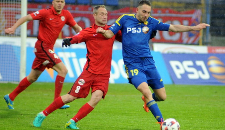 Podzimní rozlučka s příchutí bitvy o záchranu. V pátek nastoupí Vysočina proti Brnu