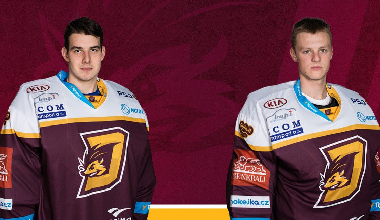 Jihlavští brankáři Škarek a Kořenář jedou na MS juniorů. Dočasně je nahradí Karel Vejmelka