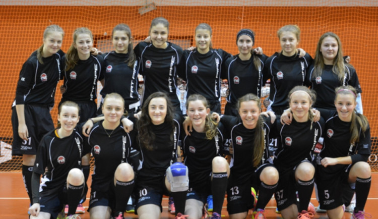 Juniorky FBŠ Jihlava odehrály velmi dobrý podzim, v nejvyšší soutěži jim patří šesté místo