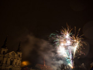 VIDEO: Slavnostní ohňostroj přivítal na jihlavském náměstí rok 2018