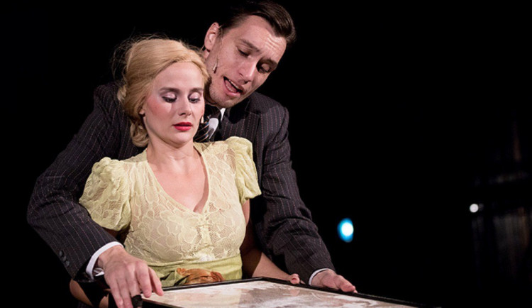 Adéla ještě nevečeřela v Horáckém divadle