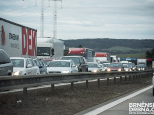 Velké Meziříčí řeší od října patnáct tisíc přestupků na opravované dálnici D1