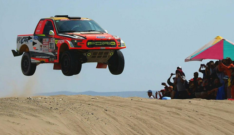 Martinu Prokopovi patří po penalizaci ve druhé etapě Rallye Dakar dvanáctá pozice