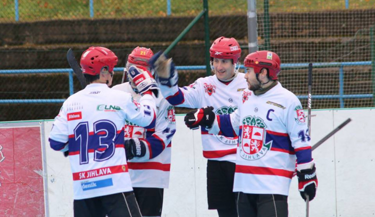 Hokejbalisté SK Jihlava budou obhajovat medaile na špičkově obsazeném mezinárodním turnaji