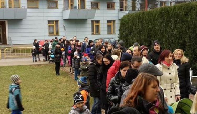 Elektronický zápis do prvních tříd ušetří rodičům kroky i nervy