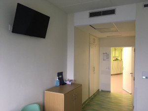 Jihlavská nemocnice pro pacienty zakoupila nové televize. Plánuje se třeba i videopůjčovna