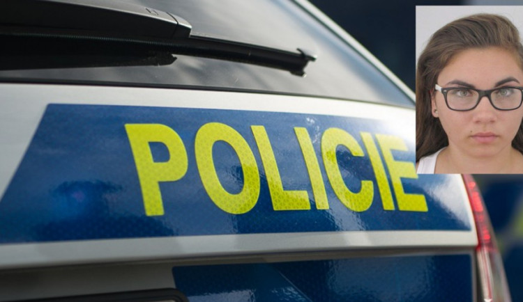 Sedmnáctiletá dívka z Českých Budějovic nedorazila do školy. Pátrá po ní policie