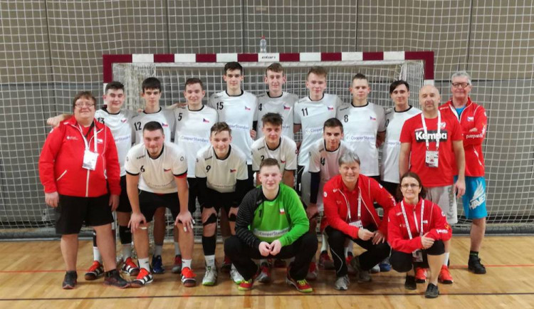 Házenkáři Nového Veselí a Žďáru nad Sázavou skončili devátí na středoškolském mistrovství světa