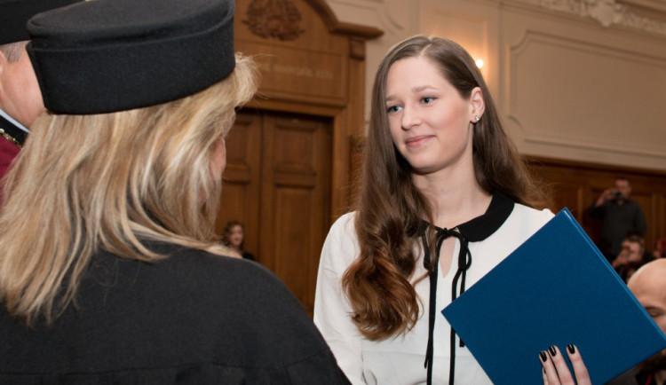 Na VŠPJ v úterý proběhnou promoce, absolventům budou předány bakalářské diplomy