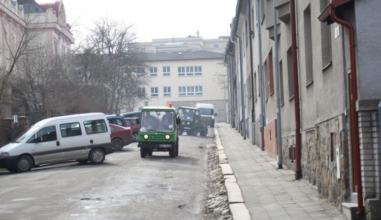 Konec tankodromu v jihlavské Úprkově ulici. Rekonstrukce vyjde na dva a půl milionu