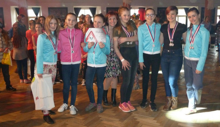 Tanečníci z jihlavského Hotch-Potche si o víkendu na Vysočinu dovezli další medaile