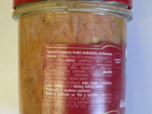 Penny Market lákal na výhodný nákup masa, výrobce ale nejspíš vědomě lhal o obsahu balení