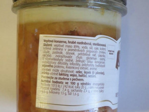 Penny Market lákal na výhodný nákup masa, výrobce ale nejspíš vědomě lhal o obsahu balení