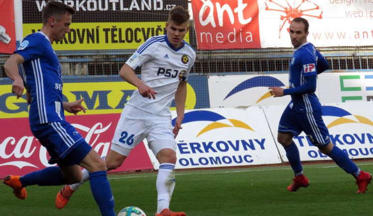 Vysočina i v deseti vyválčila bod v Olomouci. Od sestupu ji dělí tři body