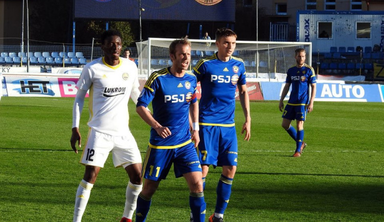 Zlatý bod. O remíze se Zlínem rozhodl Ikaunieks z poslední akce zápasu