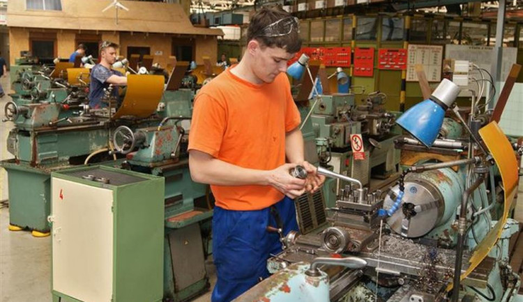 Žďárská průmyslovka hostila celostátní soutěž v soustružení. Vysočina skončila druhá