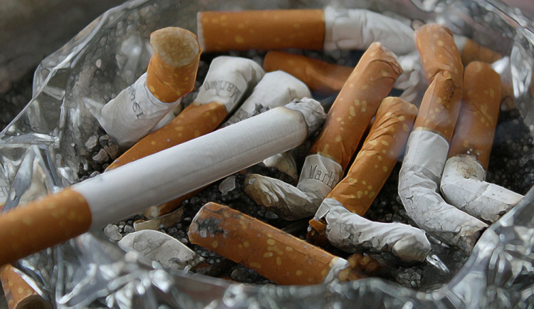 Každý třetí Čech nevydrží bez cigarety. Jihlavská nemocnice se zapojila do boje s kouřením
