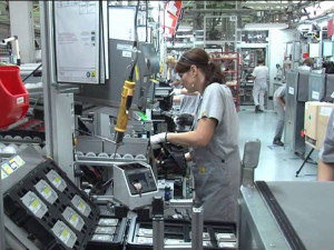 Odbory společnosti Automotive Lighting vyhlásily pohotovost kvůli jednání o mzdách