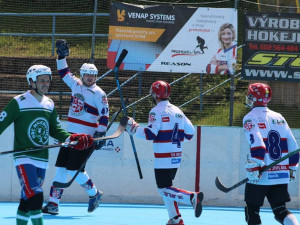 Ve finále Moravské hokejbalové ligy hraje jihlavské béčko s Malenovicemi 1:1 na zápasy
