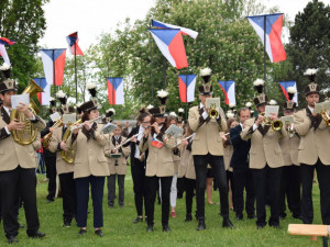 FOTOGALERIE: Jihlava si piknikem v parku připomněla letošní stoleté výročí republiky