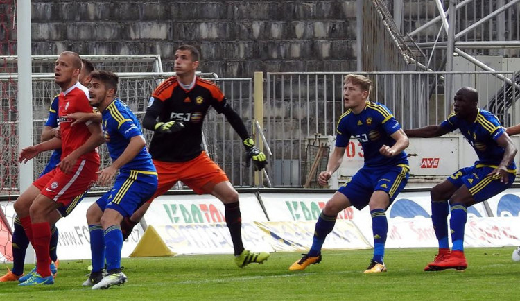 Vysočina uhrála v Brně bod za remízu, ale na definitivní záchranu to zatím nestačí