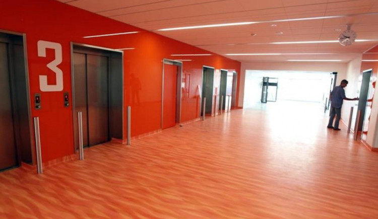 FOTO: V jihlavské nemocnici se chystá další stěhování. Opravy pavilonu jdou do finále