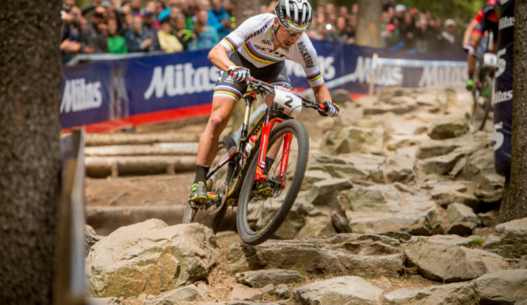 Vítězný Nino Schurter