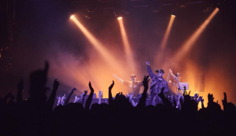 KULTURNÍ TIPY: Do Budějc míří James Cole. Ke zhlédnutí bude také dokument Timoty Leara