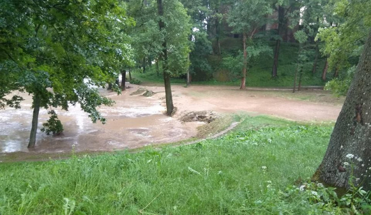 FOTO, VIDEO: Vysočinou se prohnala bouřky a přívalové deště