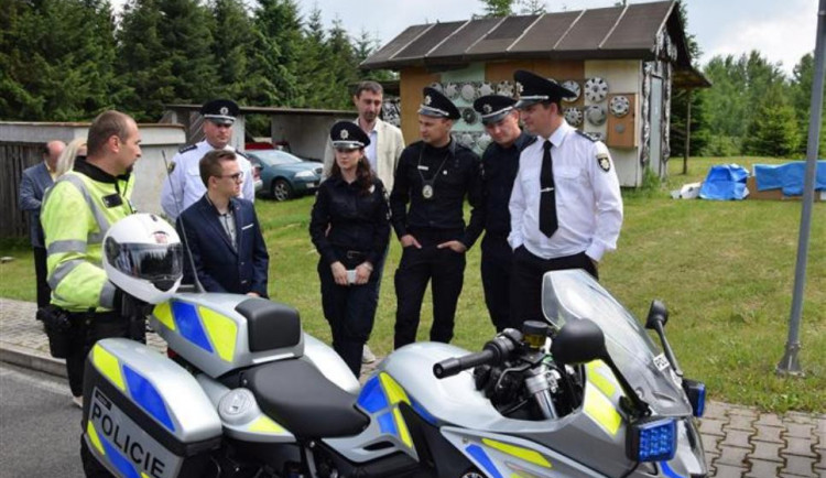 Policejní kynologové z České republiky a Ukrajiny poměřili u Třeště své síly v krajském přeboru