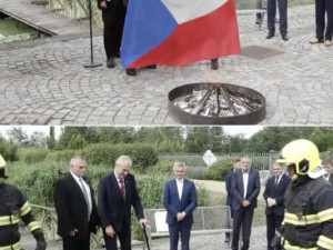 Zeman toreador nebo Zeman aktivista. Internet se baví vtipy o prezidentově pálení trenýrek