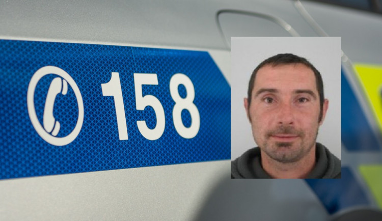 Celostátně hledaný je již více než rok. Dle policie je možné, že se pohybuje na Jihlavsku 