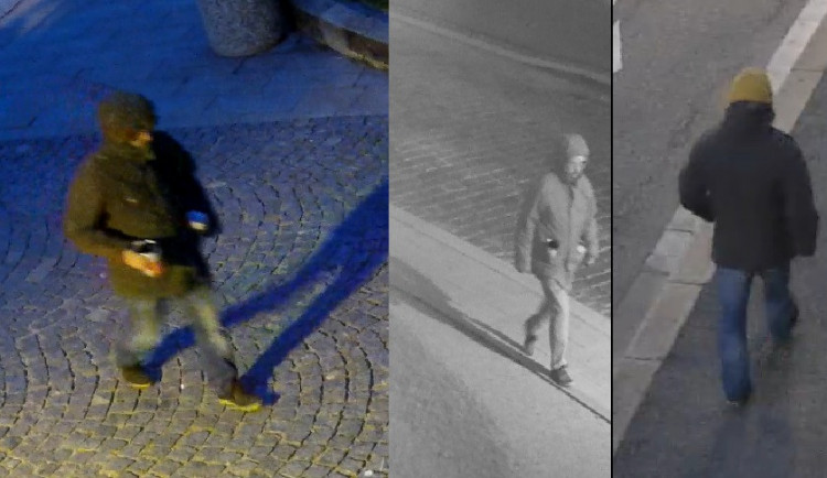 Vandal pomaloval schody budějckého muzea. Policisté ho hledají podle záznamu z kamer