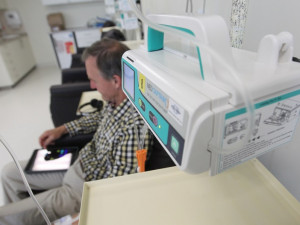 FOTO: V jihlavské nemocnici funguje již pátý Vánoční pokoj, zpříjemní pobyt během chemoterapie