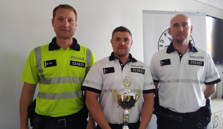 V krajské soutěži dopravních policistů se nejlépe vedlo Marku Dočekalovi