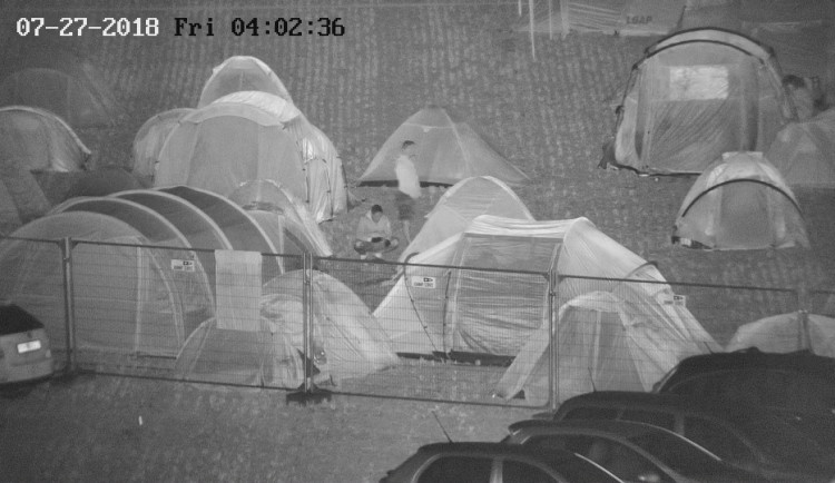 Na Sázavafestu dva muži v noci vnikali do stanů, pomohly až donucovací prostředky policie