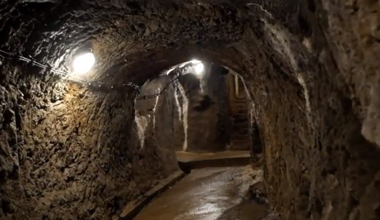 Podívejte se pod povrch Jihlavy. Nový film ukáže třeba katakomby