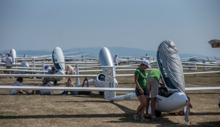 Čeští piloti si při hosínském mistrovství světa v bezmotorovém létání doplachtili pro dva bronzy