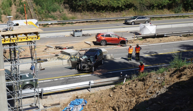 Policisté hledají svědky dopravní nehody na dálnici D1, při níž zemřel stavební dělník