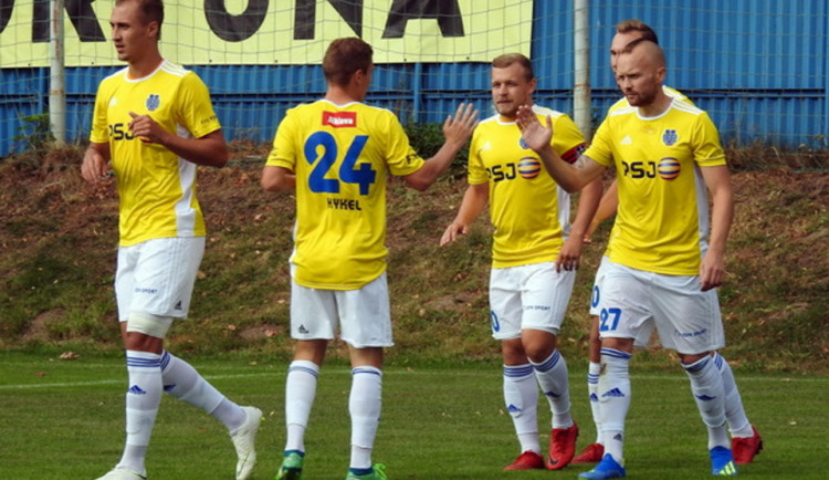 Pohárová povinnost splněna. Vysočina Jihlava vyhrála na hřišti Vrchoviny 3:1