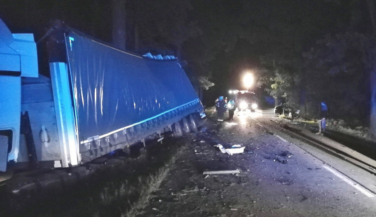 Silnice z Třeboně na Jindřichův Hradec je po tragické nehodě už průjezdná, ale s omezením