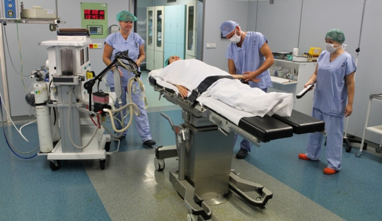 Urologové v jihlavské nemocnici mají nový laser. Uleví pacientům s ledvinovými kameny